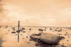 images/boyonrock1.jpg